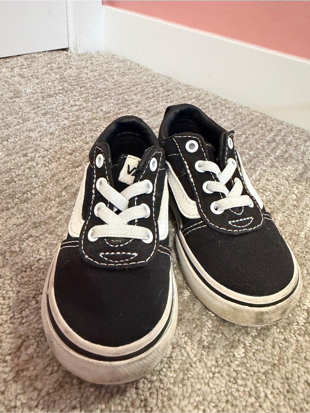 Vans Kids Black and White Low-Top Canvas Sneakers